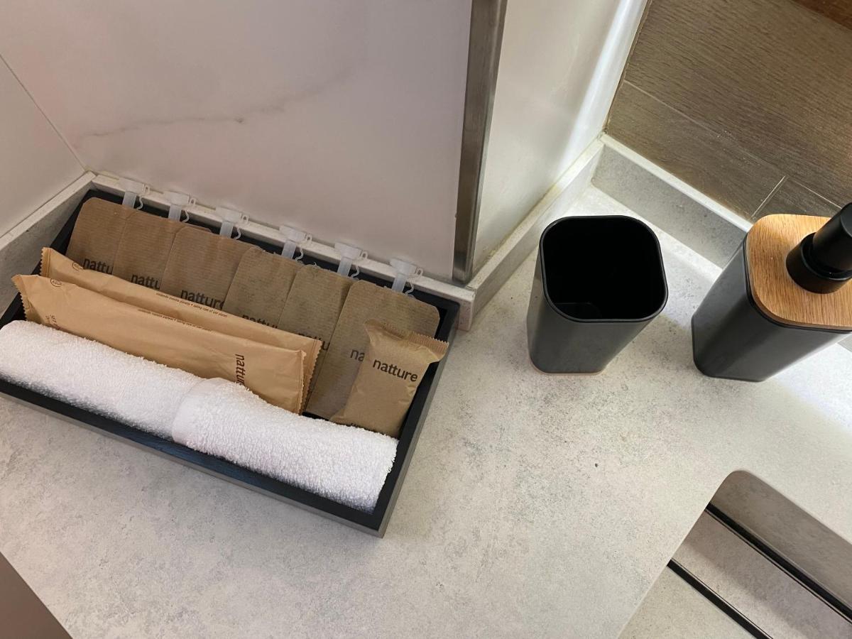 Guni Suites Ronda 格拉纳达 外观 照片